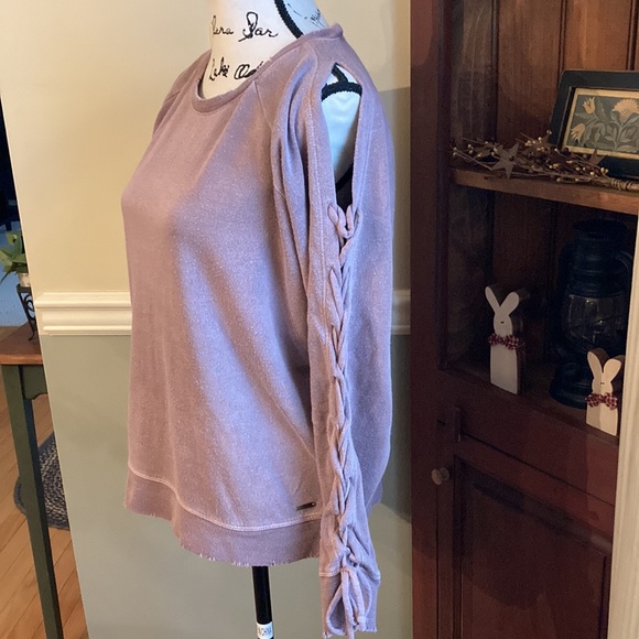 Lucky Brand distressed cold shoulder purple sweatshirt - Picture 2 of 6